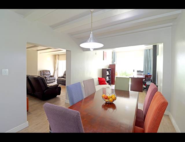 3 BEDROOM TOWNHOUSE FOR SALE IN FAIRLAND